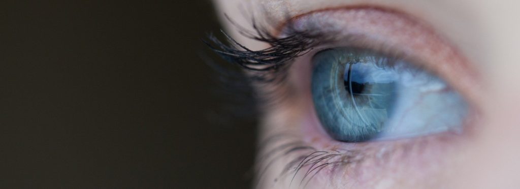 Easy Natural Ways to Get Rid of Under-Eye Bags and Puffiness